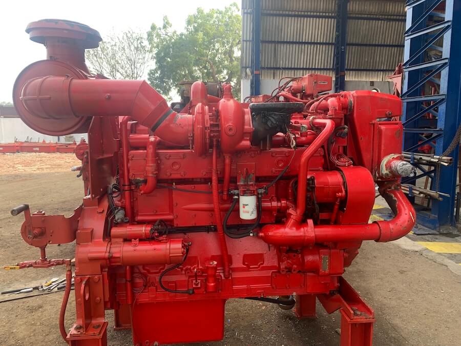 Cummins KTA19 Marine Propulsion Engines